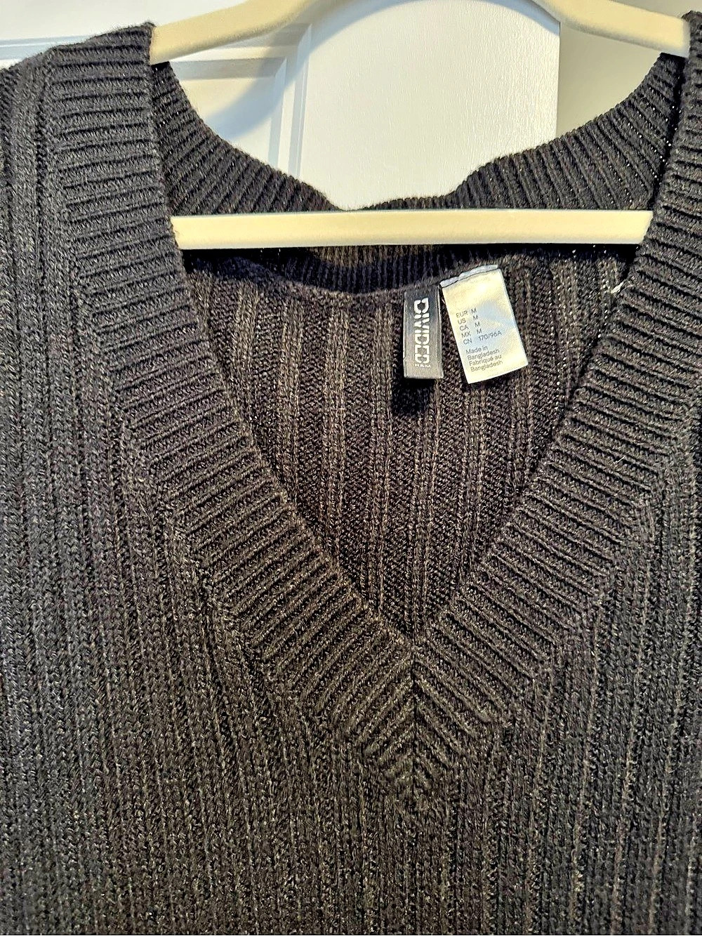 H&M Divided Ribbed Knit Sweater Vest - Picture 3 of 4